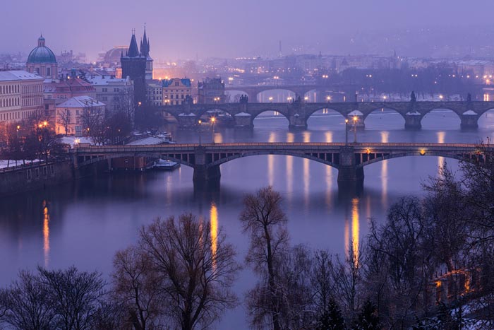 Pražské zimní mosty