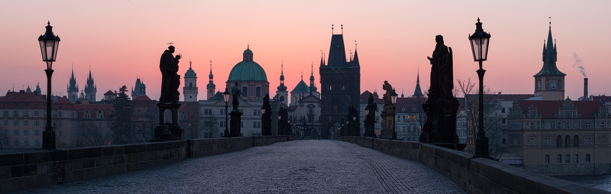 Karlův most - růžový východ