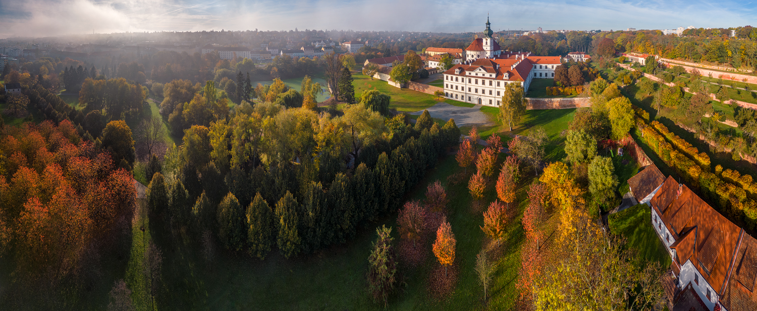 Podzimní Břevnovský klášter