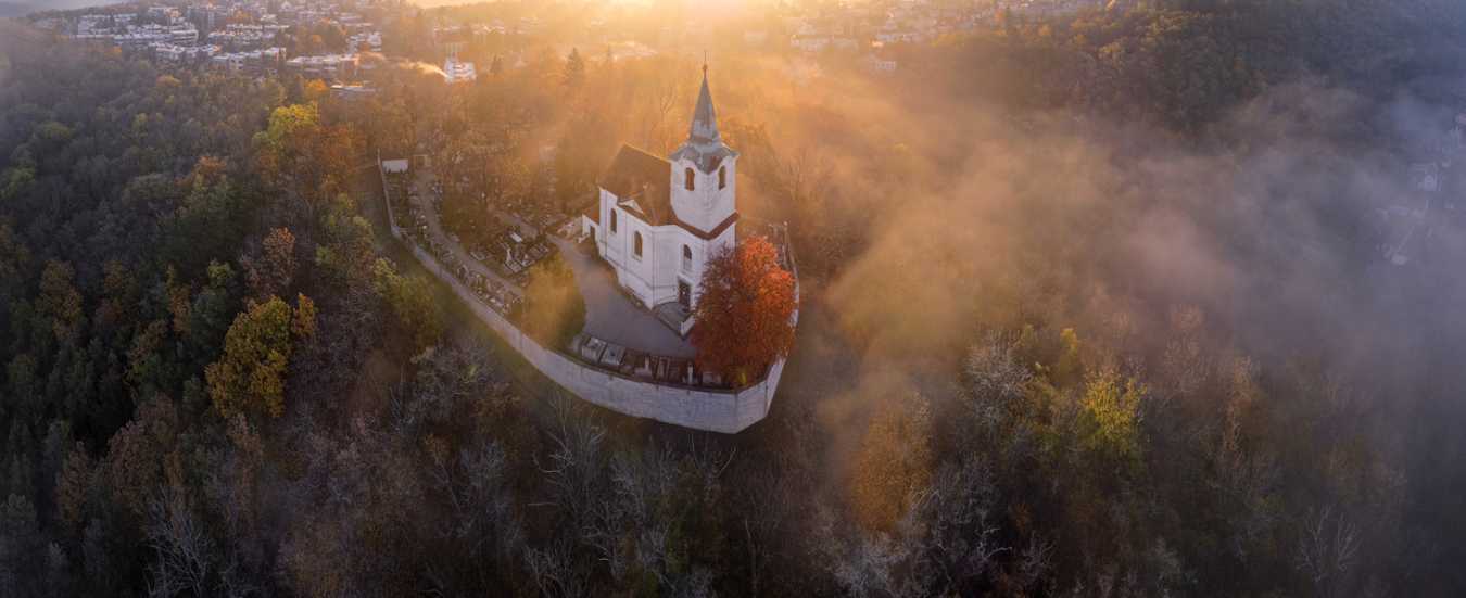 Mlžný kostel svatého Matěje