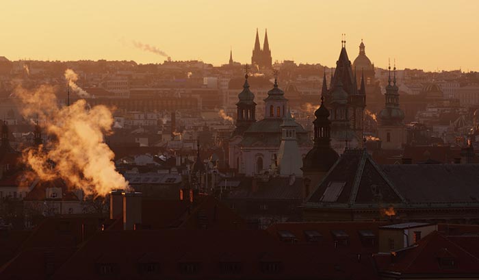 Pražské věže při svítání
